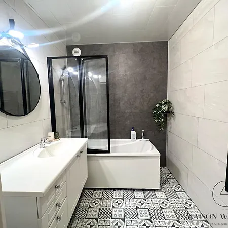 Lejlighed Le Loft De La Gare - Hypercentre Et Vue Cathedrale Reims